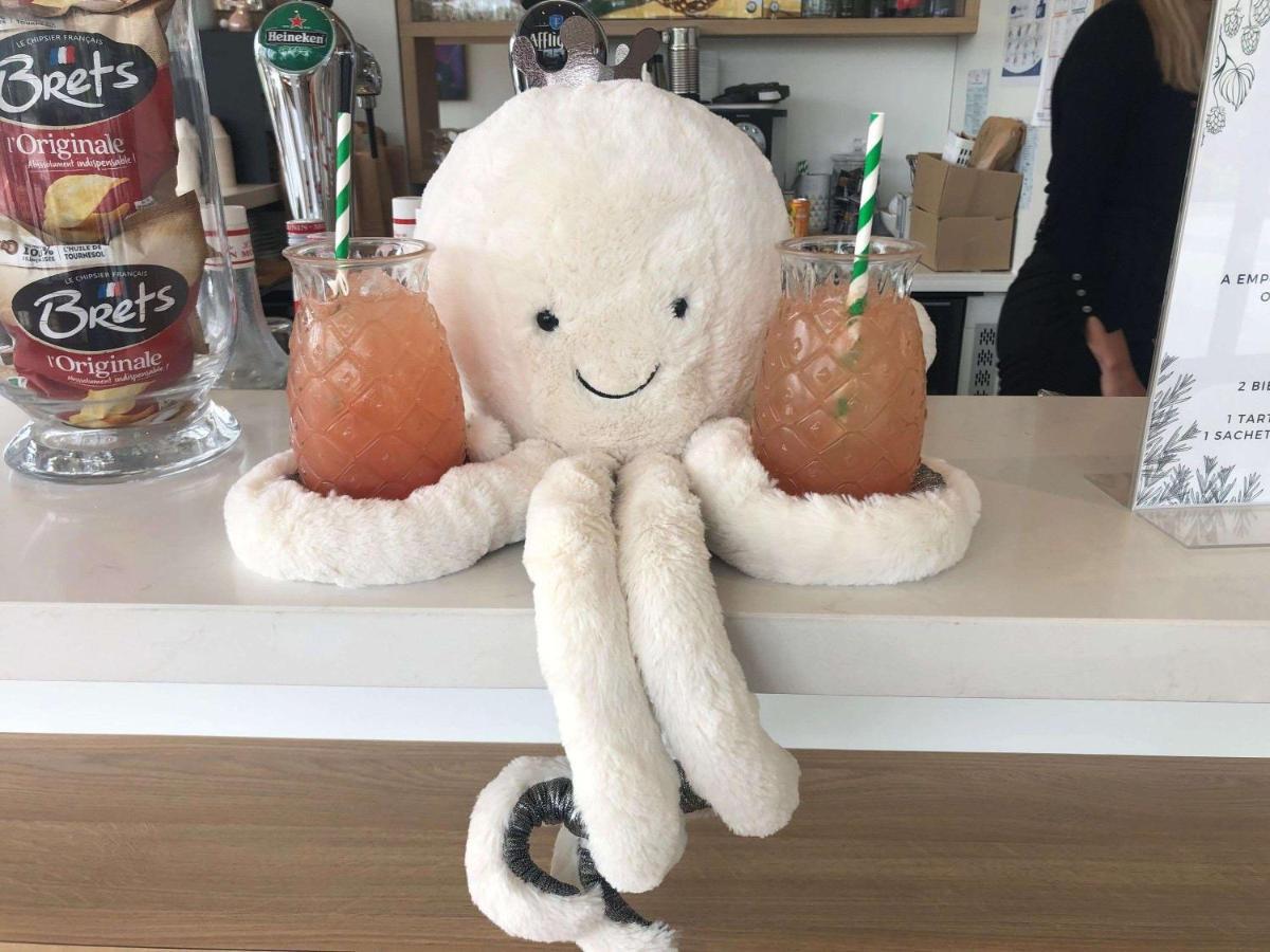 Ibis Styles Guyancourt Versailles Exteriör bild