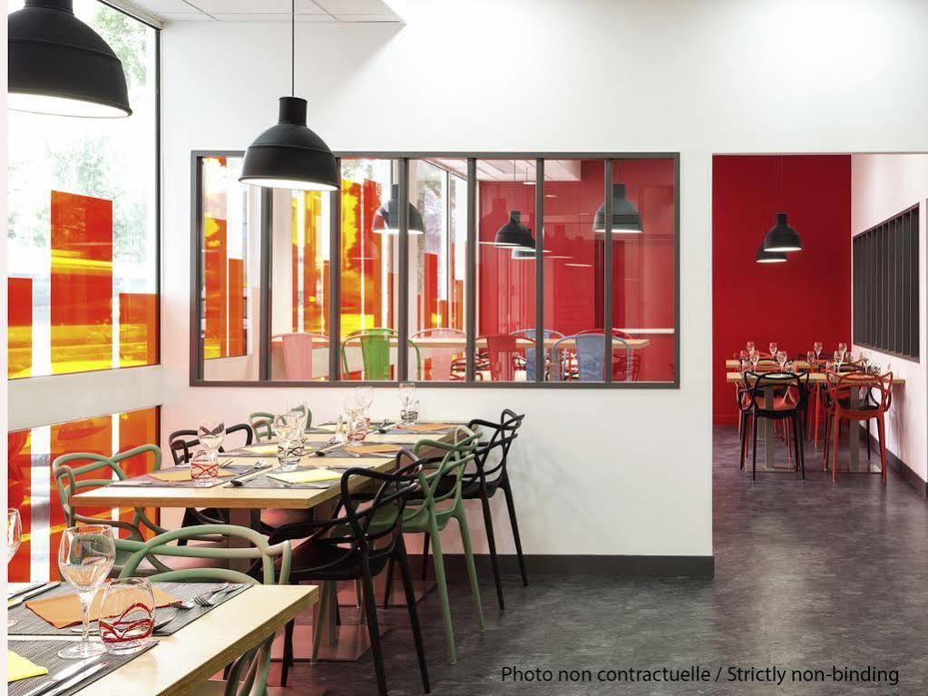 Ibis Styles Guyancourt Versailles Exteriör bild