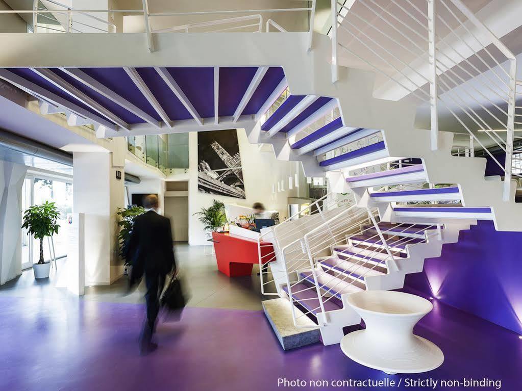 Ibis Styles Guyancourt Versailles Exteriör bild